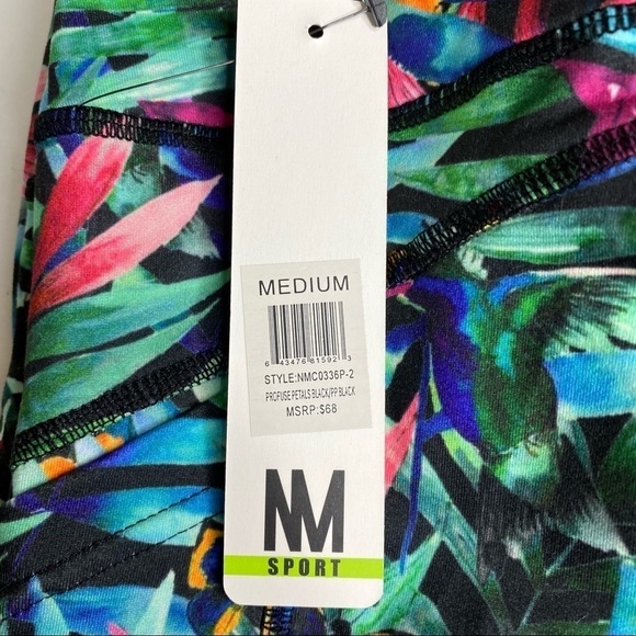 NWT Nicole Miller Sport Tropical Print Cropped Leggings. Size Medium - Picture 6 of 7